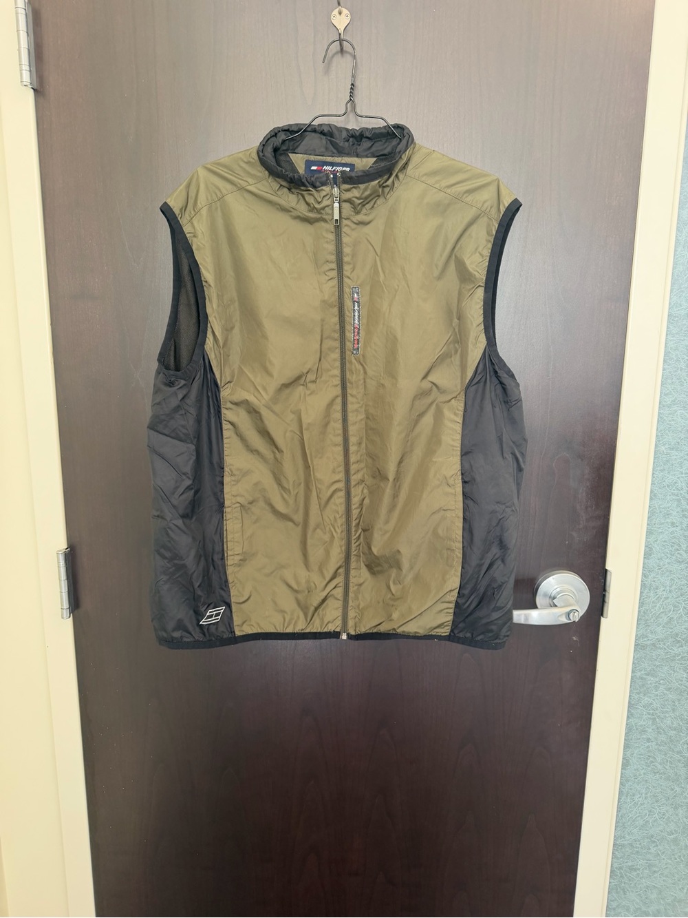 Vintage 90s Tommy Hilfiger Men's Olive & Black Lightweight Vest Jacket XXL